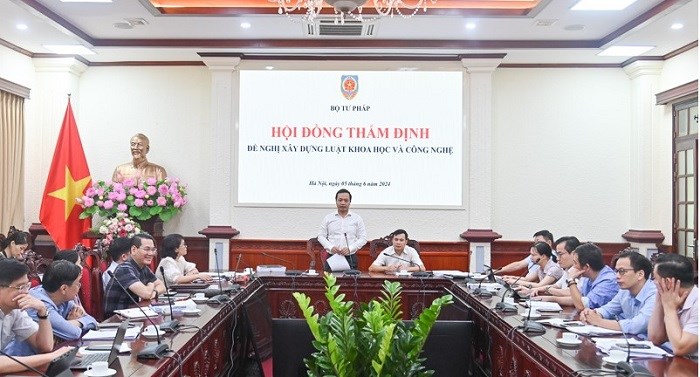Thẩm định đề nghị xây dựng Luật Khoa học và Công nghệ