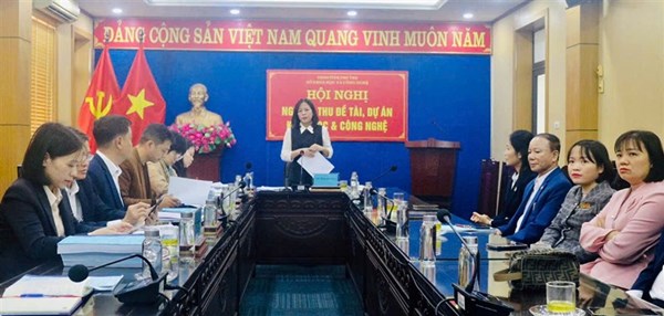 Nghiệm thu Đề tài “Nghiên cứu xây dựng quy trình bào chế và sản xuất thử nghiệm viên nang hỗ trợ điều trị rối loạn lipid máu từ nguồn dược liệu thiên nhiên”