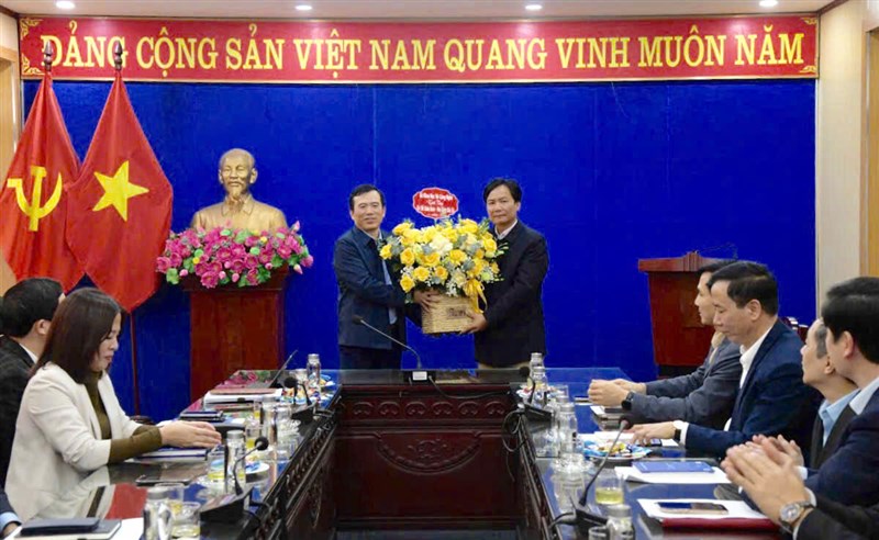 Gặp mặt chia tay đồng chí Đỗ Xuân Hoàn - Phó Giám đốc Sở Khoa học và Công nghệ về nghỉ theo chế độ   