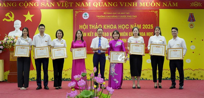 Hội thảo khoa học năm 2025: “Gắn kết đào tạo và nghiên cứu khoa học với nhu cầu doanh nghiệp”