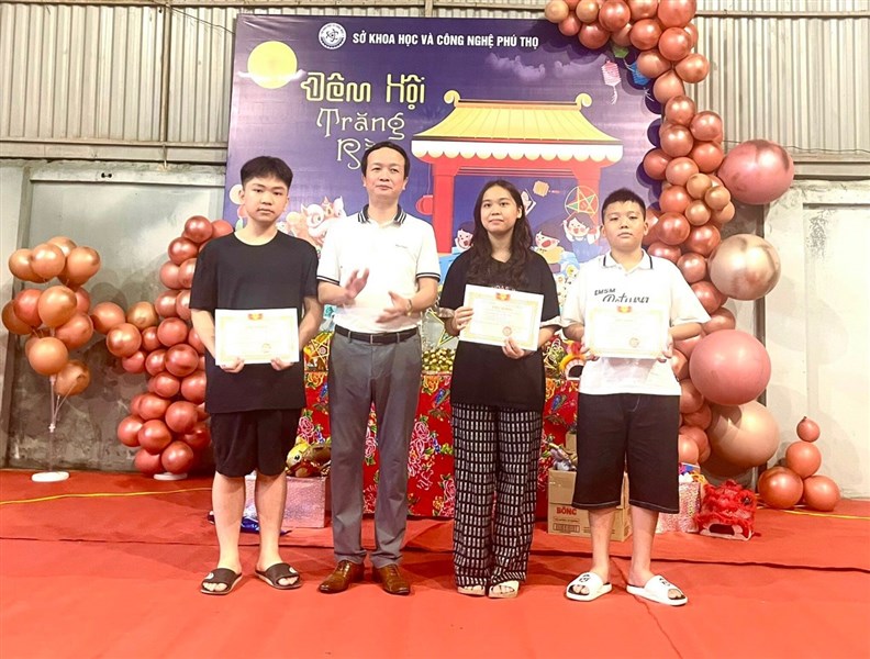 SỞ KHOA HỌC VÀ CÔNG NGHỆ PHÚ THỌ TỔ CHỨC TẾT TRUNG THU CHO CÁC CHÁU THIẾU NIÊN NHI ĐỒNG