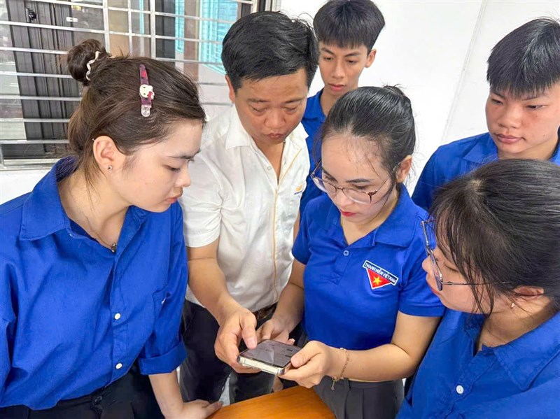 Chuyển đổi số từ cơ sở - Chìa khóa vận hành hiệu quả mô hình chính quyền địa phương 2 cấp