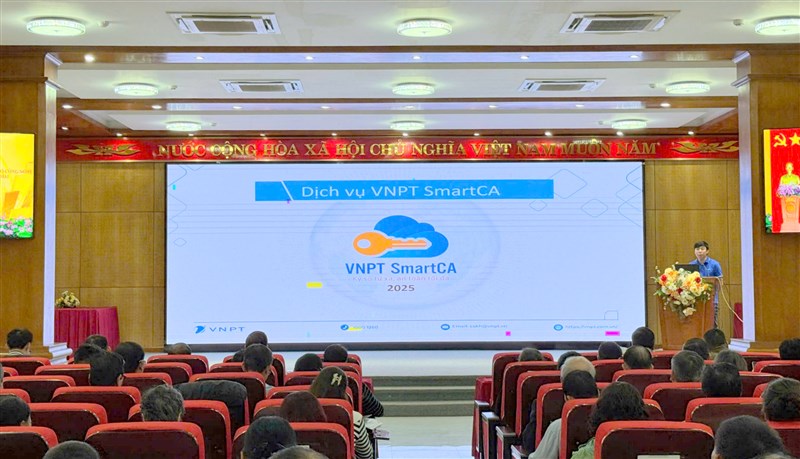 Phú Thọ kịp thời cấp chữ ký số công vụ giúp vận hành thông suốt chính quyền hai cấp