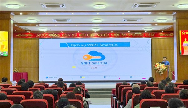 Phú Thọ kịp thời cấp chữ ký số công vụ giúp vận hành thông suốt chính quyền hai cấp