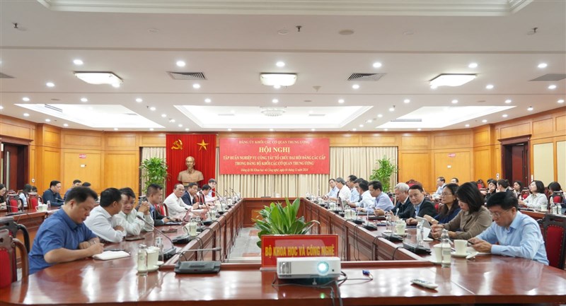 Quán triệt sâu sắc các quan điểm chỉ đạo của BCH Trung ương phục vụ tổ chức đại hội đảng các cấp