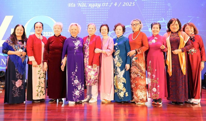 Nhiều nghiên cứu thắng giải Kovalevskaia được kết nối chuyển giao