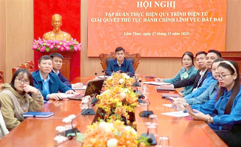 Từ nền tảng hành chính số đến xã hội số toàn diện bắt đầu từ cấp xã