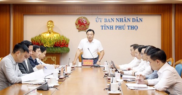Phó Chủ tịch UBND tỉnh Nguyễn Huy Ngọc cho ý kiến phương án điều chỉnh quy hoạch ngành Y tế, Khoa học và Công nghệ thời kỳ 2021 - 2030, tầm nhìn đến năm 2050