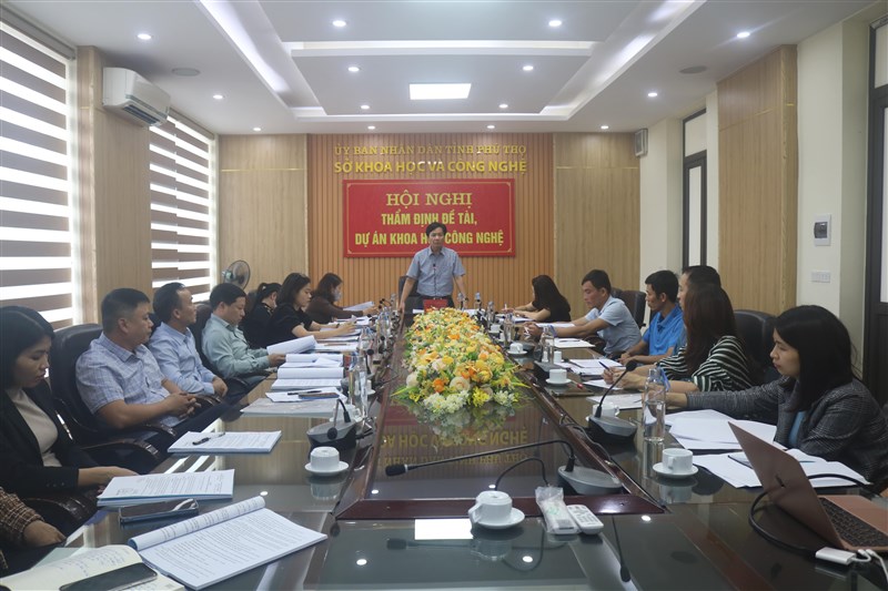 Hội nghị thẩm định dự án: Xây dựng mô hình ứng dụng công nghệ sinh học trong chăn nuôi hữu cơ tuần hoàn tại tỉnh Phú Thọ