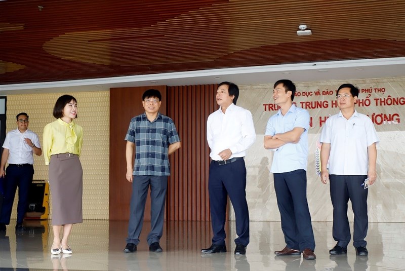 Phó Chủ tịch UBND tỉnh Nguyễn Mạnh Sơn kiểm tra công tác chuẩn bị thi tốt nghiệp THPT năm 2025