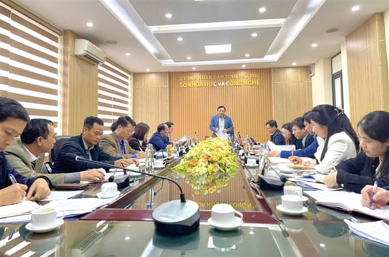 Phó Chủ tịch UBND tỉnh Nguyễn Huy Ngọc làm việc với Sở Khoa học và Công nghệ