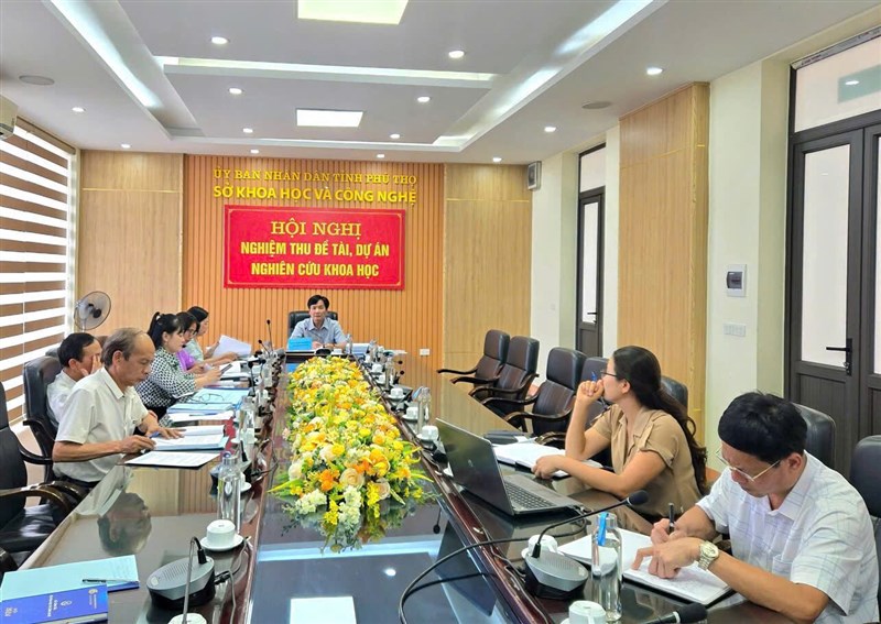 NGHIỆM THU DỰ ÁN "TẠO LẬP, QUẢN LÝ VÀ PHÁT TRIỂN NHÃN HIỆU TẬP THỂ "RAU AN TOÀN ĐỖ XUYÊN" TẠI XÃ ĐỖ XUYÊN, HUYỆN THANH BA, TỈNH PHÚ THỌ"