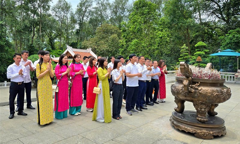 Sinh hoạt chuyên đề Học tập và làm theo tư tưởng, đạo đức, phong cách Hồ Chí Minh