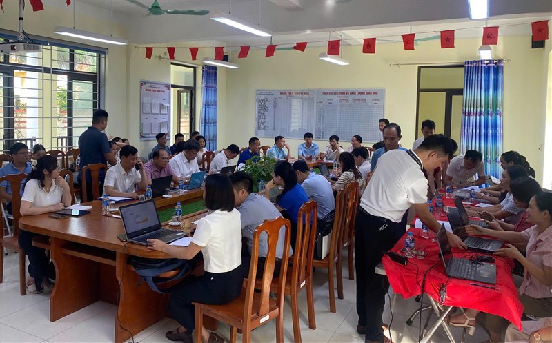 Tập huấn sử dụng phần mềm phục vụ chính quyền địa phương 2 cấp cho cán bộ, công chức, viên chức xã Bình Tuyền
