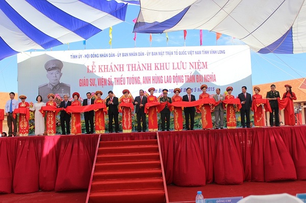  Khánh thành Khu lưu niệm Giáo sư, Viện sĩ, Thiếu tướng, Anh hùng lao động Trần Đại Nghĩa