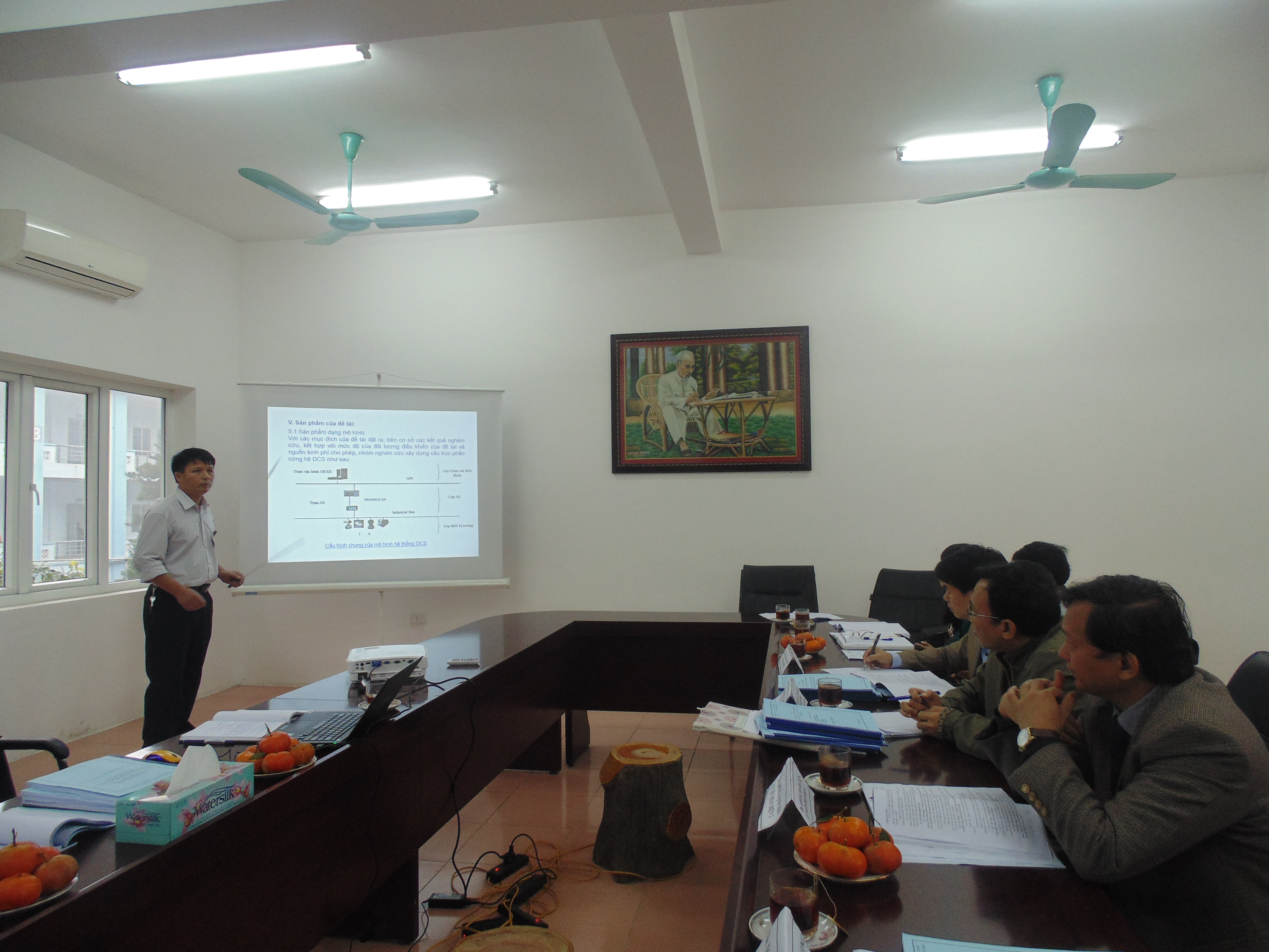 Nghiên cứu khoa học phục vụ công tác đào tạo nghề  tại trường Cao đẳng nghề Công nghệ giấy và Cơ điện Phú Thọ