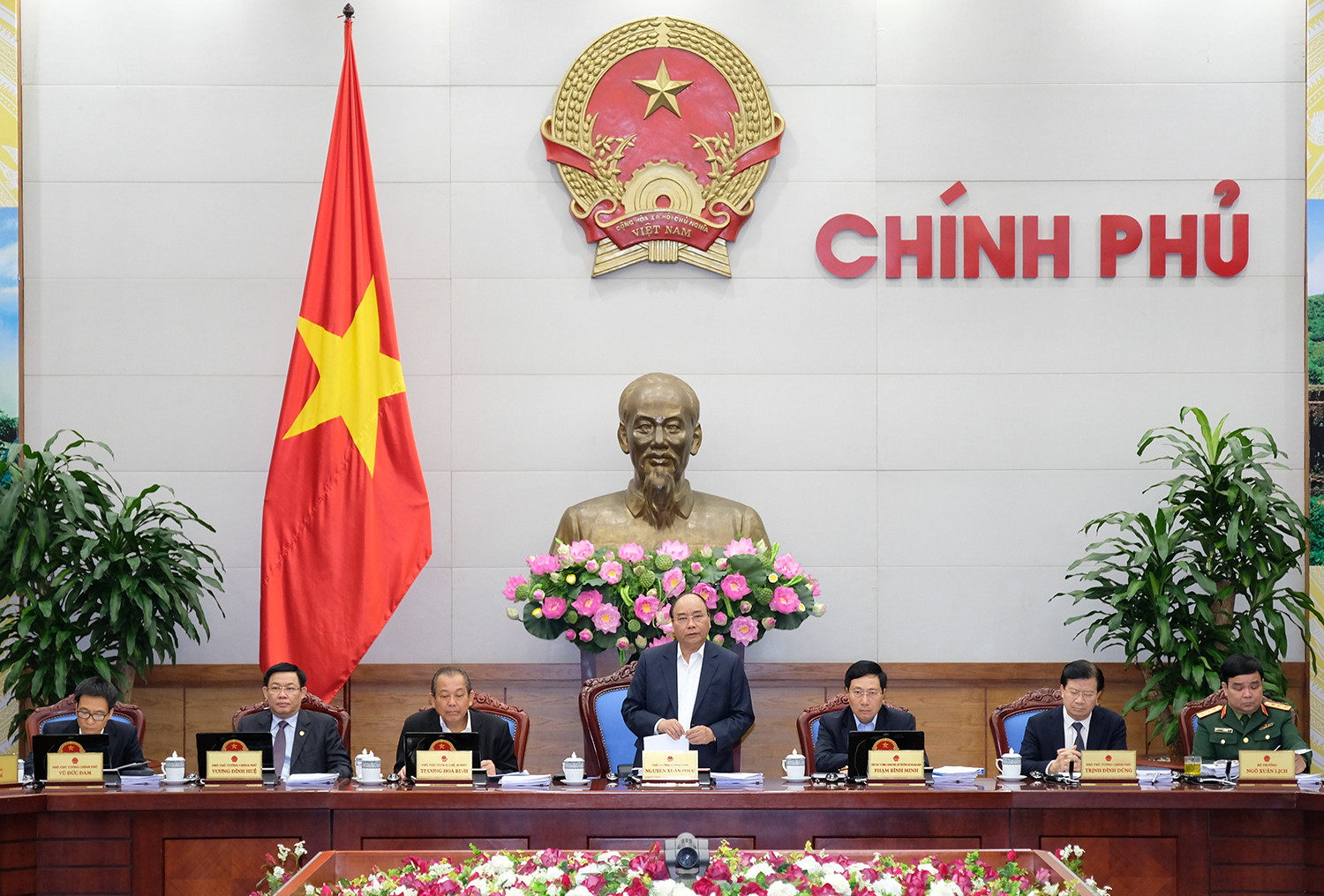 Thủ tướng nêu 3 trọng tâm chỉ đạo điều hành năm 2018