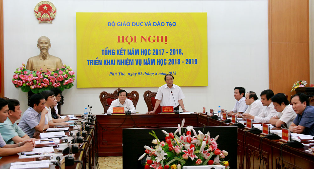 Thông qua Đề án sắp xếp, tổ chức lại các cơ quan, đơn vị thuộc Trường Đại học Hùng Vương