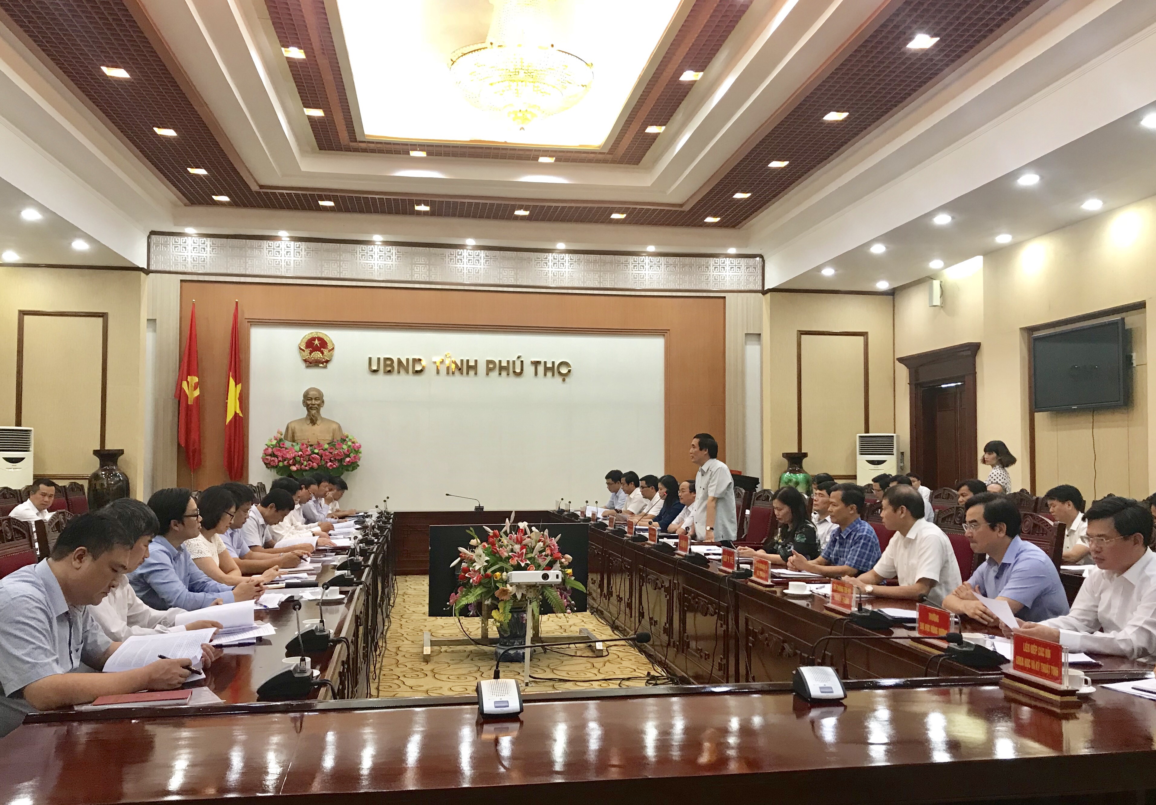 Bộ trưởng Bộ Khoa học và Công nghệ  Chu Ngọc Anh  và đoàn công tác của Bộ làm việc tại tỉnh Phú Thọ