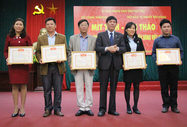 Mít tinh, hội thảo hưởng ứng Ngày quyền của người tiêu dùng Việt Nam