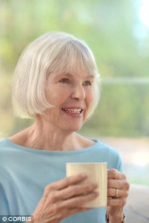 Uống trà giúp phụ nữ lớn tuổi sống lâu hơn