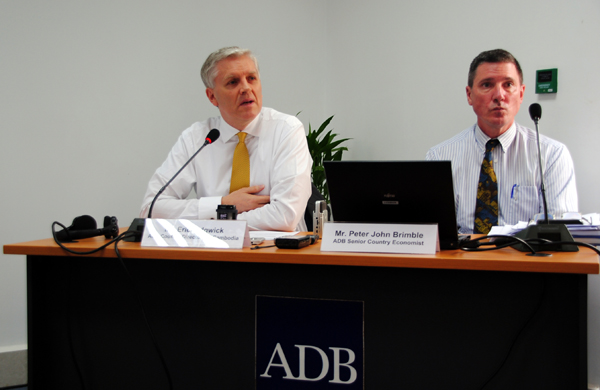 ADB dự báo tăng trưởng kinh tế của Việt Nam xuống còn 6,0% trong năm 2016