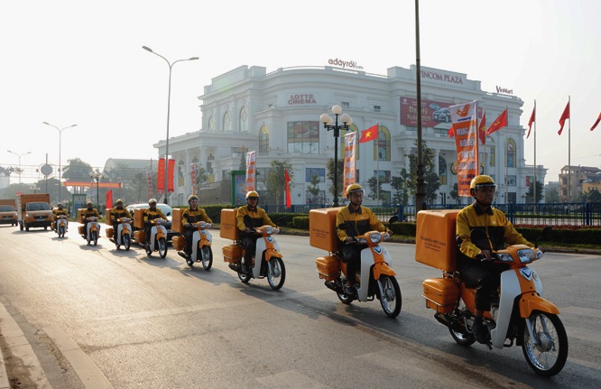 Bưu điện tỉnh: Diễu hành quảng bá hình ảnh thương hiệu Bưu điện Việt Nam