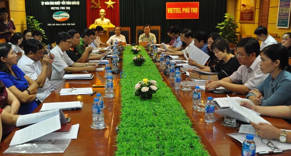 Xây dựng nền văn hóa tiên tiến, đậm đà bản sắc dân tộc; làm cho văn hóa thật sự là động lực, nền tảng tinh thần của xã hội