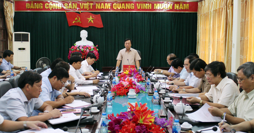 Kiểm tra giữa nhiệm kỳ thực hiện Nghị quyết Đại hội Đảng bộ tỉnh tại huyện Đoan Hùng