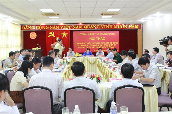 Góp ý bổ sung, sửa đổi về quy định xử lý kỷ luật đảng viên vi phạm