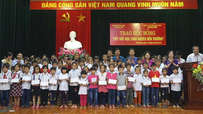 Khuyến học, khuyến tài tiếp sức năm học mới