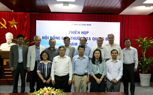 Họp Hội đồng xét chọn Giải thưởng Tạ Quang Bửu năm 2017