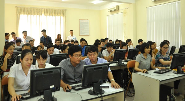 Hiệu quả ứng dụng tin học trong thực hiện nhiệm vụ chuyên môn ở cơ quan Đảng ủy Khối