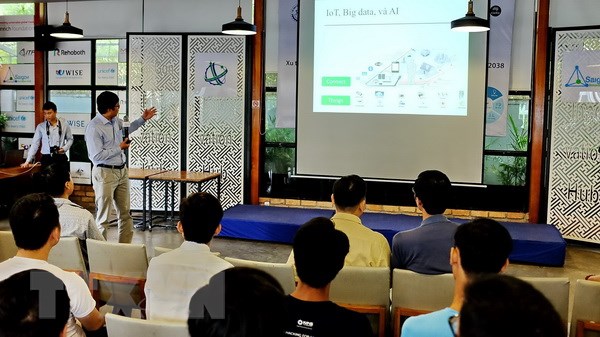 Phát triển công nghệ trí tuệ nhân tạo và cơ hội cho doanh nghiệp Việt